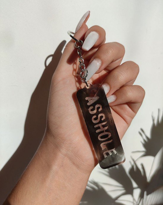 Χειροποίητο Μπρελόκ "ASSHOLE"