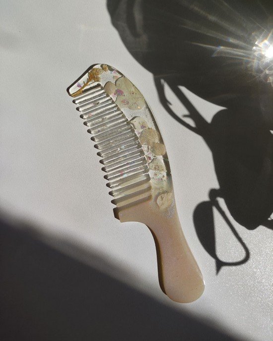 Χειροποίητη Χτένα -ETHEREAL-  από υγρό γυαλί