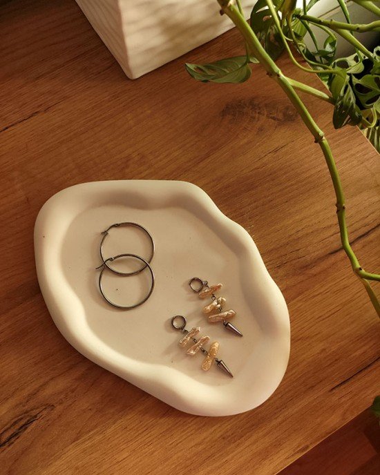 Χειροποίητος Δίσκος πορσελάνης -ALOURA- λευκό