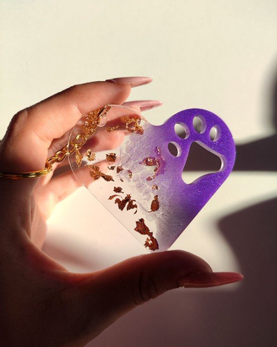 Χειροποίητο μπρελόκ καρδιά - ΜΩΒ & ΦΥΛΛΑ ΧΡΥΣΟΥ - υγρό γυαλί