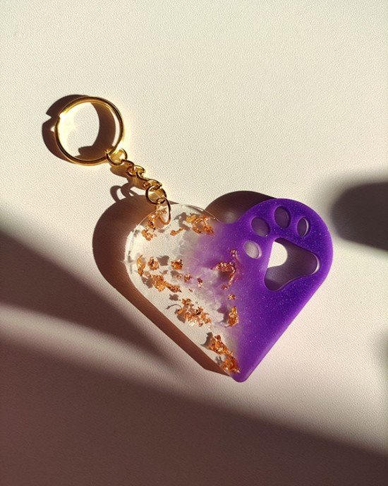 Χειροποίητο μπρελόκ καρδιά - ΜΩΒ & ΦΥΛΛΑ ΧΡΥΣΟΥ - υγρό γυαλί