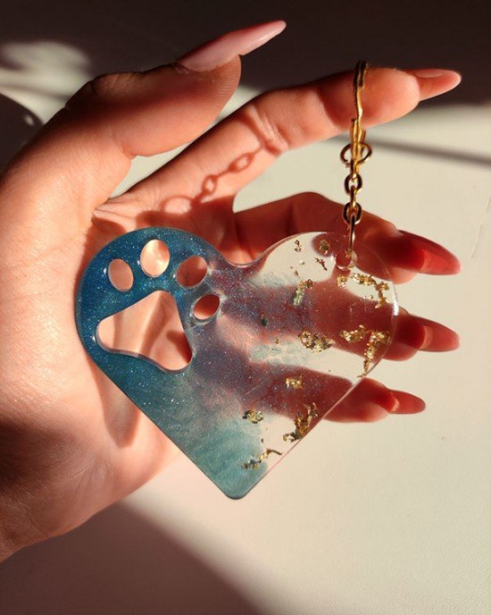 Χειροποίητο μπρελόκ καρδιά - ΜΠΛΕ & ΦΥΛΛΑ ΧΡΥΣΟΎ - υγρό γυαλί