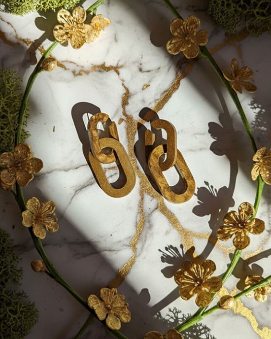 Χειροποίητα Σκουλαρίκια -GOLD CHAIN- υγρό γυαλί