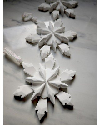 ΛΕΥΚΗ ΧΙΟΝΟΝΙΦΆΔΑ - Πορσελάνη