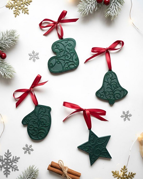 Σετ 4 στολίδια - ΠΡΑΣΙΝΟ ΧΡΩΜΑ- Υγρό γυαλί